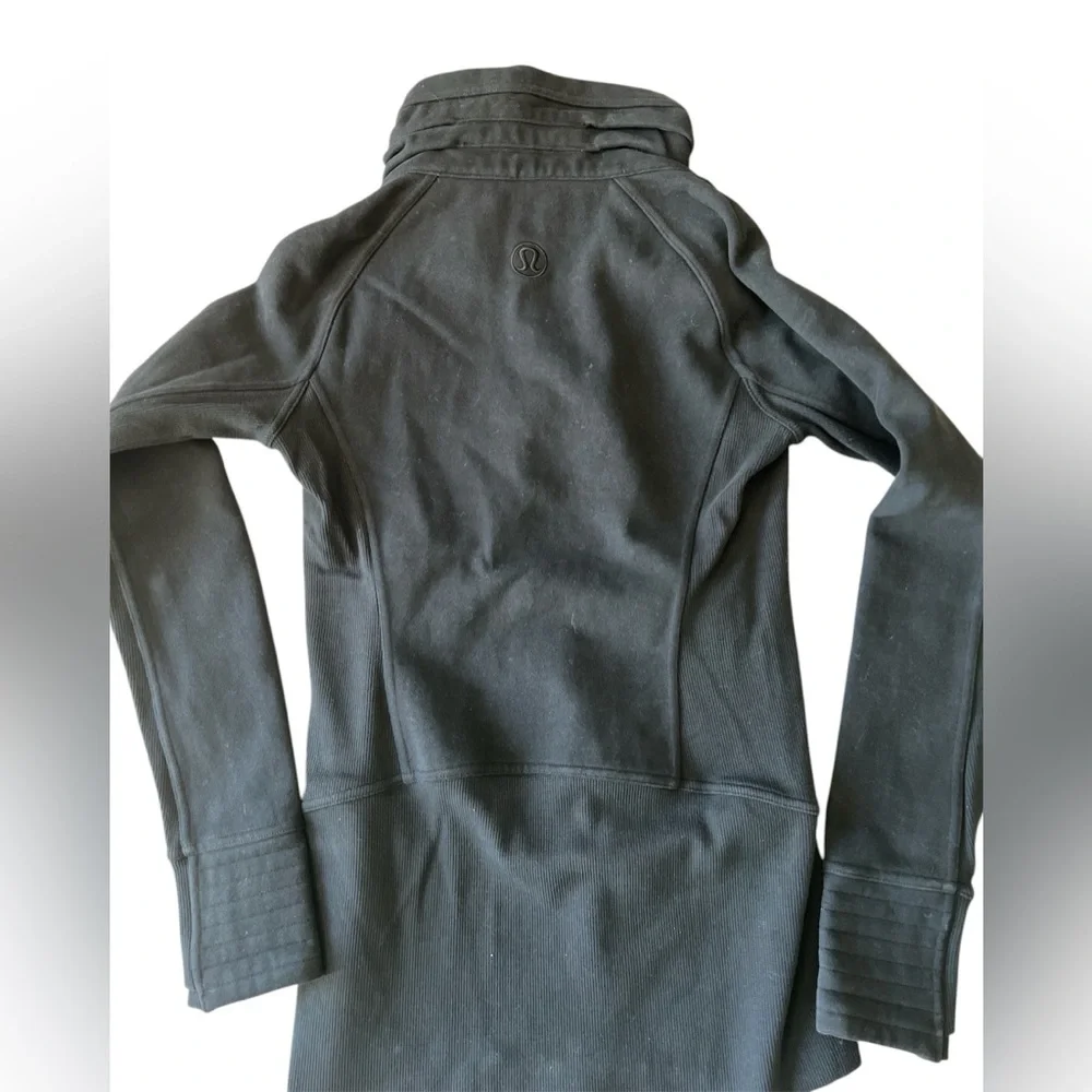 Lululemon Radiant‎ Jacket II Black size 6